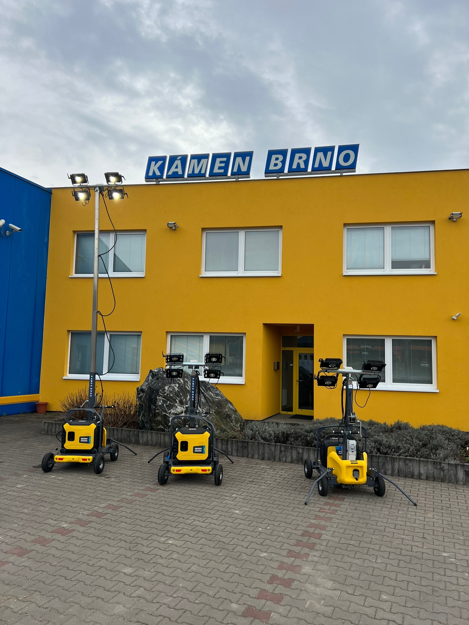 HiLight V3+ osvětlovací stožár Atlas Copco – Kámen Brno